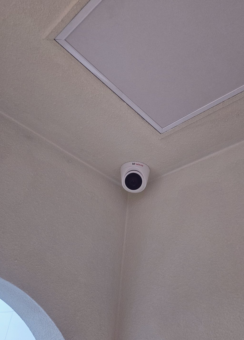경기도 수원시 팔달구 팔달로 문앞CCTV 설치 사진 4